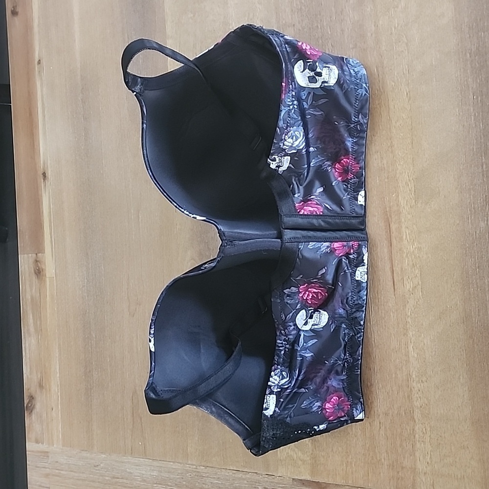 Torrid Skull Floral T-Shirt Lightly Lined Shine Straight Back Bra - Picture 5 of 7